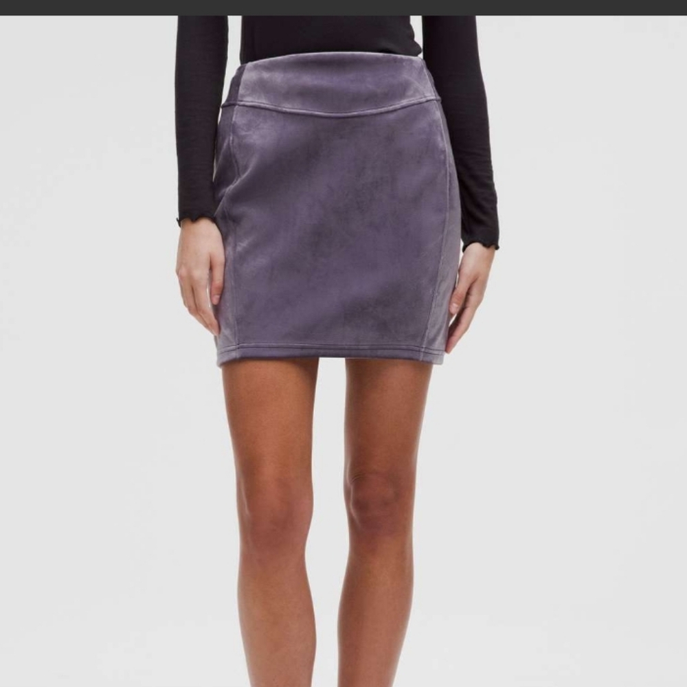 Lululemon Scuba High Rise Mini Skirt Nightfall XS NWT